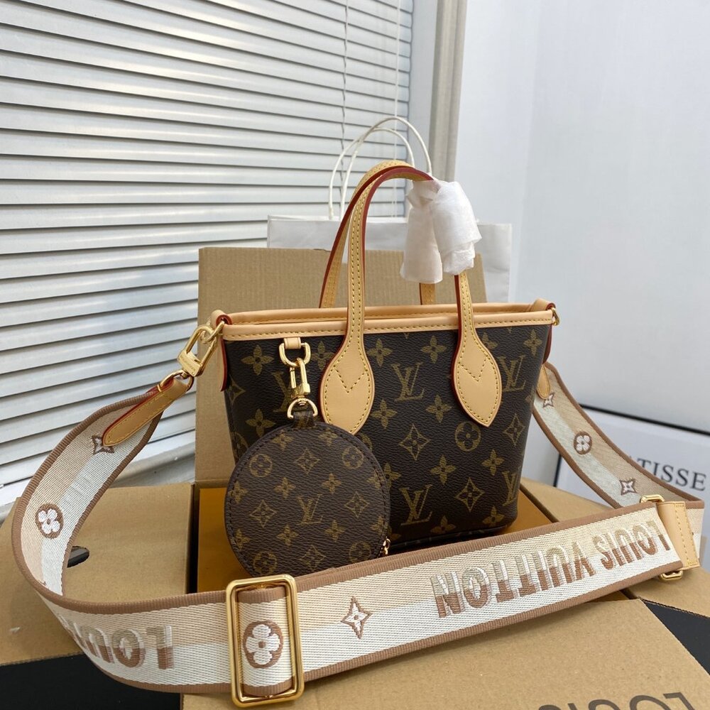 Louis Vuitton Chain Bags, Wallets